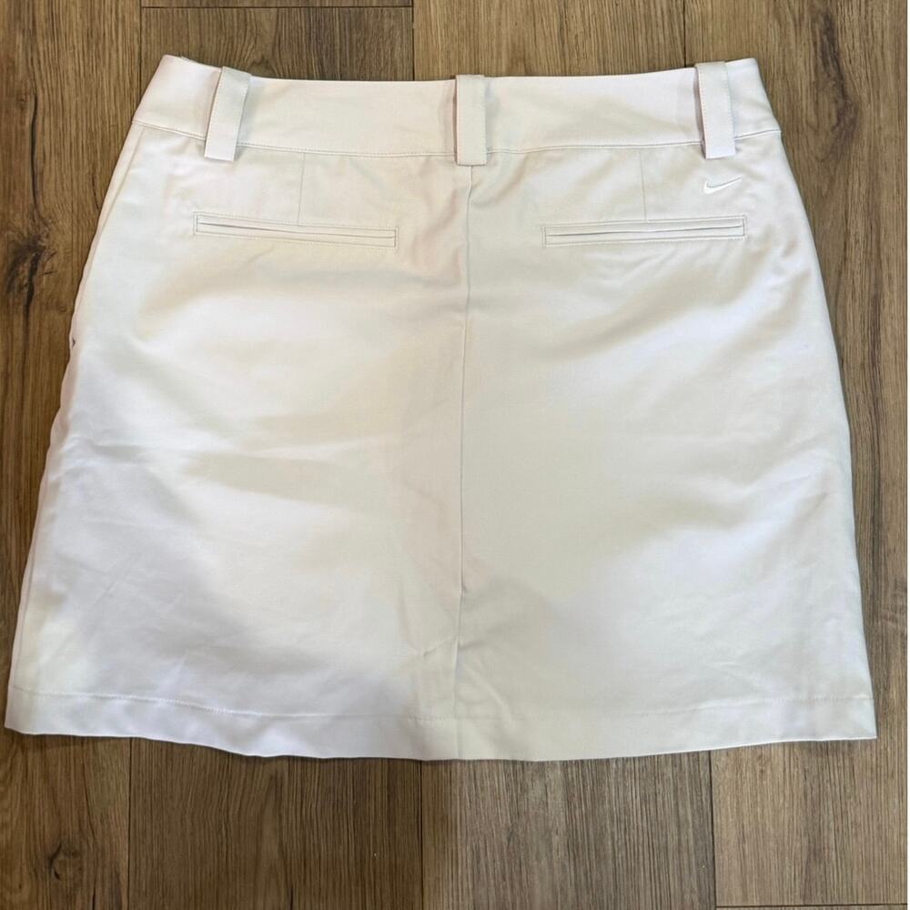 Nike Golf Skort White Size 6 Double Button - Picture 2 of 5